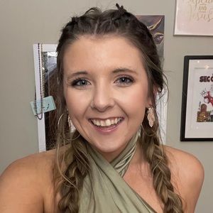 Meet your Posher, Faith